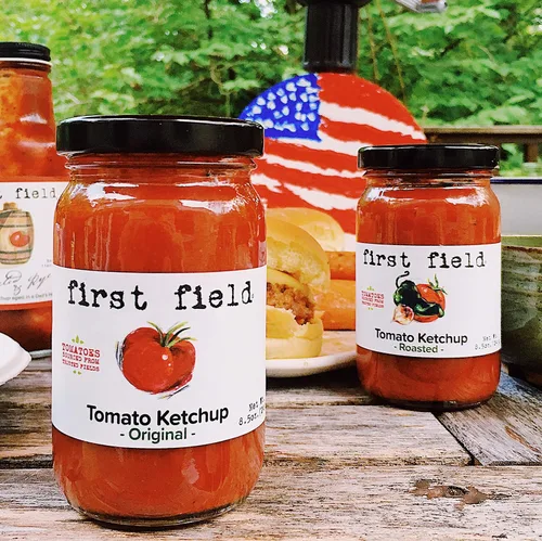 Vista 2 de First Field Tomate asado Ketchup 100% Jersey Fresh Tomatoes por la NJDA Sin Gluten 8.5 oz