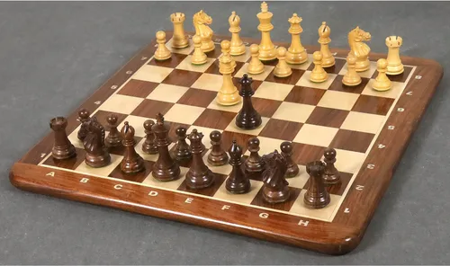 Vista 4 de Royal Chess Mall - Juego de piezas de ajedrez Queens Gambit Staunton de 3.75" - Palisandro dorado