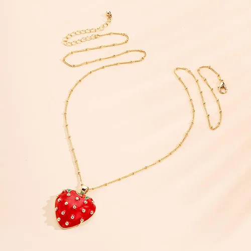 Vista 5 de XUN Zhe Collar con colgante de fresa roja esmaltada, lindo collar de clavícula de aceite de fruta de fresa, joyería para mujeres, adolescentes