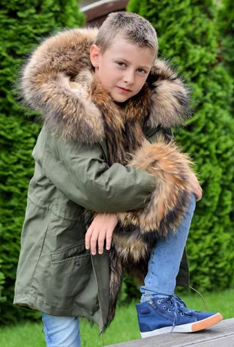 Vista 3 de Aox - Chaqueta unisex de invierno con capucha de piel sintética para niños, chaqueta cálida y gruesa de camuflaje para exteriores, para niñas y niños