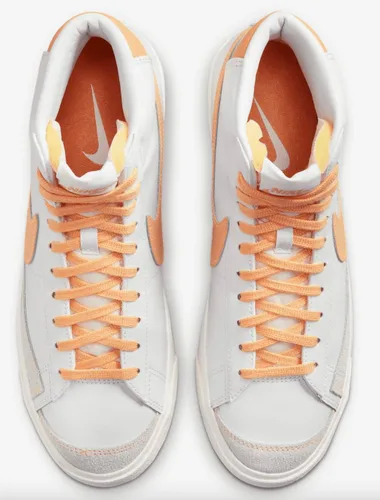 Vista 4 de Nike Blazer Mid 77 - Tenis para mujer