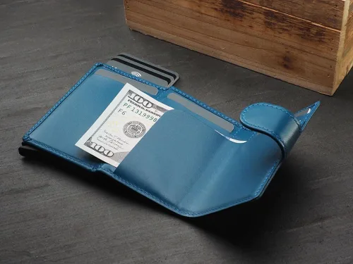 Vista 9 de PULARYS Mini Wallet SOLO- Credit Card Holder Made of Italian Leather - RFID blocking - Up to 9 Card Slots - Coin Pocket - For Men and Women