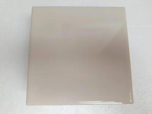 Vista 2 de Azulejo de cerámica de 6 pulgadas 6x6 hueso beige almendra Daltile Color 0135 Metro cuadrado 6 x 6 pulgadas brillante caja de 10 piezas