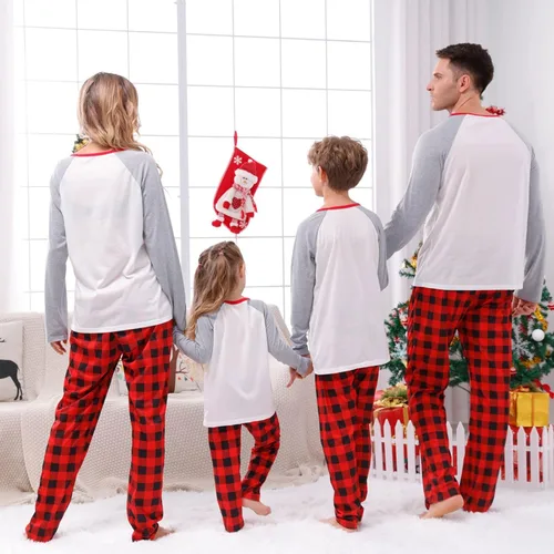 Vista 5 de Pijamas de Navidad para la familia 2023 conjuntos a juego divertidos de Navidad de manga larga pijamas de 2 piezas para regalos de fiesta