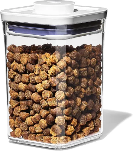 Vista 11 de OXO Good Grips Recipiente POP para mascotas – 2.6 L/2.8 Qt Ideal para hasta 3 libras de comida para perros o 2 libras de comida para gatos Blanco