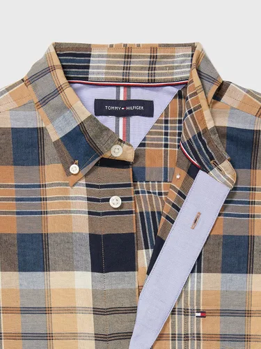 Vista 3 de Tommy Hilfiger Camisa de manga larga magnética adaptable con botones para hombre, ajuste clásico