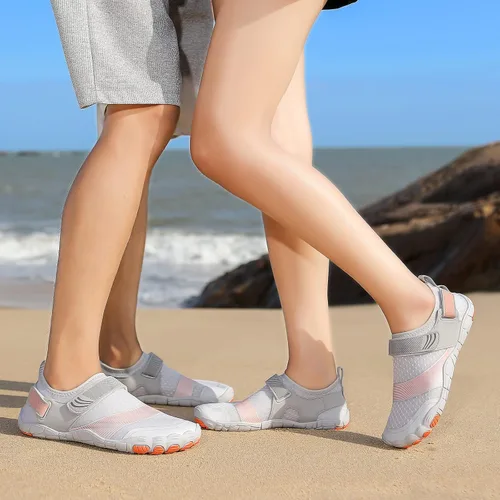 Vista 4 de GZTGZMWG Zapatos de agua para hombres y mujeres, secado rápido, calcetines acuáticos para deportes al aire libre