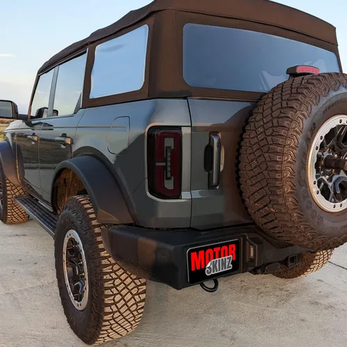 Vista 3 de SlickMod Tinte de humo de vinilo precortado para luz trasera Ford Bronco 2021-2023 (20% humo oscuro, 1. luz trasera)
