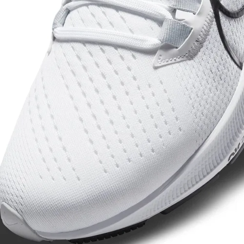 Vista 8 de Nike Women's Air Pegasus 38 Running Shoes