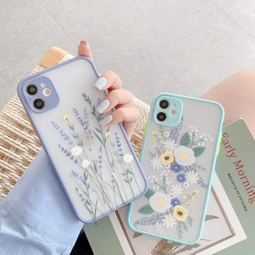 Vista 8 de Ownest Compatible con iPhone 15 Pro Funda transparente esmerilada de policarbonato 3D floral para niñas y mujeres y funda protectora de TPU suave