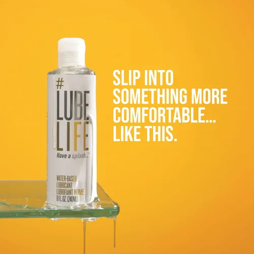 Vista 7 de LubeLife Lubricante a base de agua, lubricante personal para hombres, mujeres y parejas, tamaño de viaje, no mancha, fácil de limpiar, seguro
