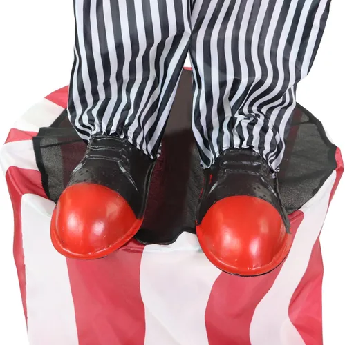 Vista 12 de Haunted Hill Farm Payaso parlante en el escenario Animatronic de Halloween