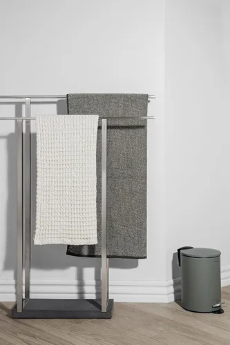 Vista 2 de Blomus TUBO - Papelera con pedales, 3 litros, color negro