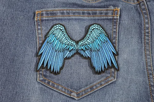 Vista 4 de Parche azul con alas de ángel pequeñas y hermosas - 5 x 3 pulgadas. Parche bordado para planchar (P3200)