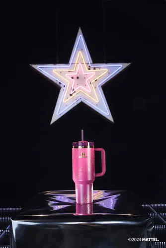 Vista 6 de STANLEY x Barbie™ '70s Superstar Quencher 40 Oz Superestrella de los 70
