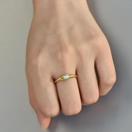Vista 5 de Signet Rings for Women, 14K Gold Plated Dainty Rings OvalHeart Created Opal Ring Size 5-10