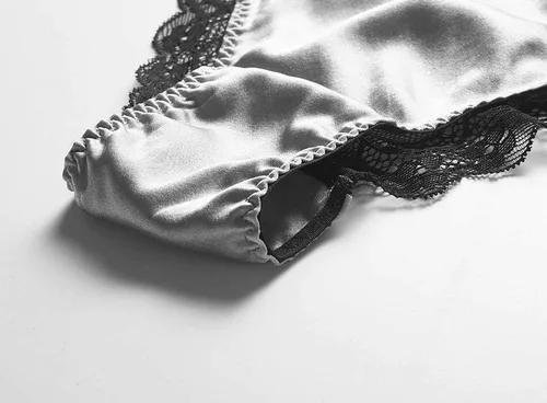 Vista 3 de SilRiver Bragas de satén de seda para mujer, ropa interior brillante Tanga