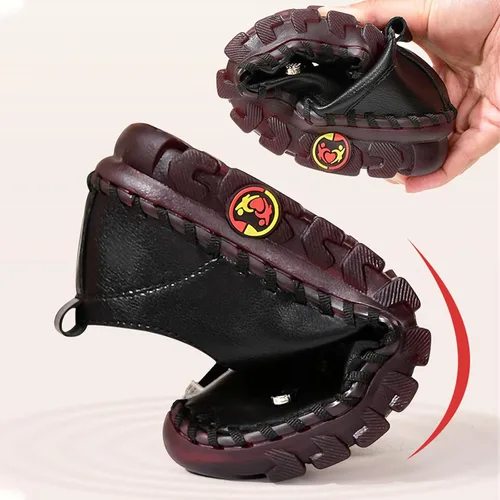 Vista 4 de AngryMonkey Mocasines planos de cuero para mujer, hechos a mano, antideslizantes, buen soporte de arco, transpirables, parte inferior suave