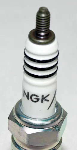 Vista 5 de NGK - CR8EHIX Iridium IX bujía, CR8EHIX-9 # 3797, 4