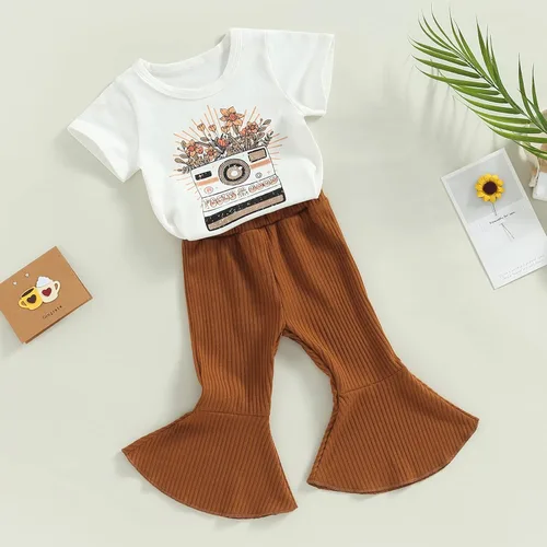 Vista 17 de Conjunto de ropa de bebé occidental para niñas, con estampado de vaca, pantalón y diadema