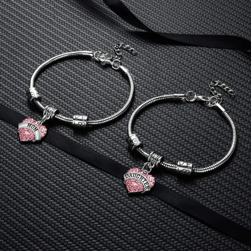 Vista 4 de YEEQIN Juego de 2 pulseras con dije de corazón de cristal para mamá e hija, regalo de joyería para madre e hija
