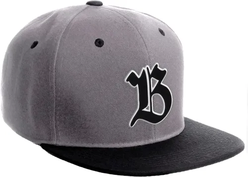 Vista 1044 de Daxton Gorra clásica con visera de billete plano con letras del alfabeto inglés antiguo de la A a la Z