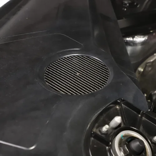 Vista 4 de Daeiclru Adhesivo de fibra de carbono para panel de bahía de motor, compatible con Chevrolet Corvette C8 2020-2023, accesorios de decoración
