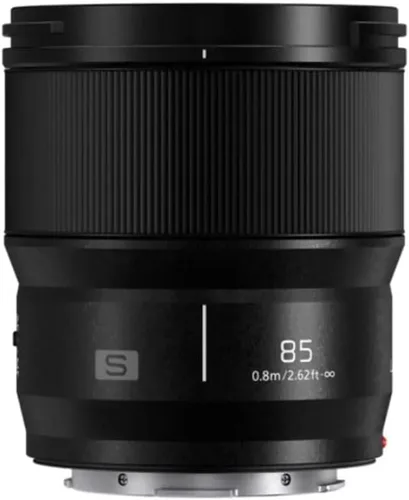 Vista 11 de Panasonic LUMIX S-R2060E Lente (0.787-2.362 in, F3.5-5.6, Tamaño del filtro 2.638 in, protección contra polvo, salpicaduras y frío) Negro