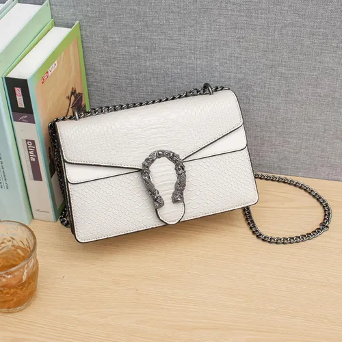 Vista 7 de HELFNE Bolsos de noche y embragues para mujer, bolsos cruzados de moda con cadena, bolsos de mano, lindos bolsos veganos y bolso de hombro