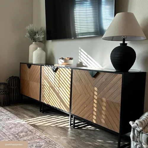 Vista 6 de Nathan James Enloe Aparador Buffet Moderno Gabinete de Almacenamiento de Acento Negro con Puertas en Acabado de Madera de Pino Rústico y Base