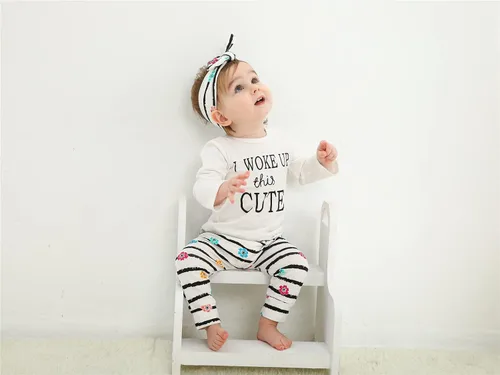 Vista 7 de KuKitty Conjunto de 3 piezas de camiseta de manga larga y pantalones de flores con diadema
