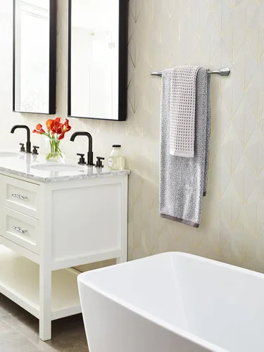 Vista 2 de Amerock BH3604326 Toallero cromado Toallero de 18 pulgadas (17.992 in) San Vicente Toallero de baño Accesorios de baño Accesorios de baño