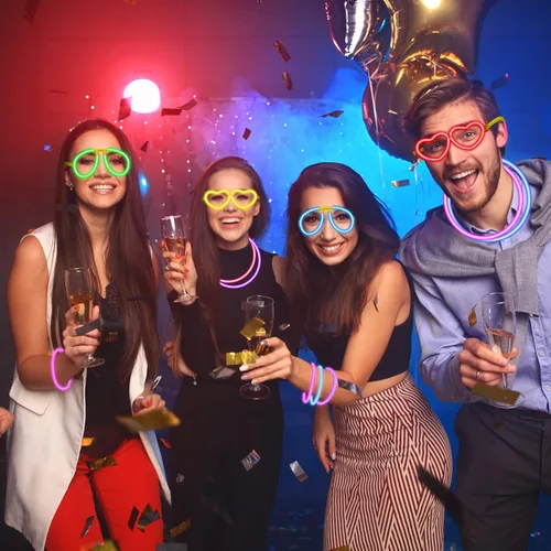 Vista 6 de Jexine Gafas brillantes que brillan en la oscuridad, suministros de fiesta, lentes de sol de palo brillante a granel neón para fiesta de cumpleaños