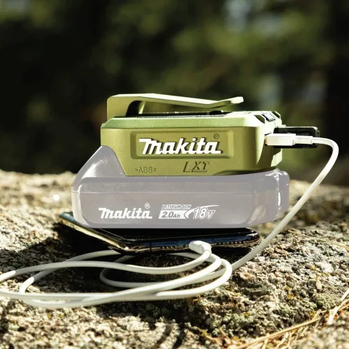 Vista 2 de Makita ADADP05 Outdoor Adventure™ 18V LXT® Fuente de energía inalámbrica de 18V LXT®, solo fuente de energía, USB, Verde Camuflaje