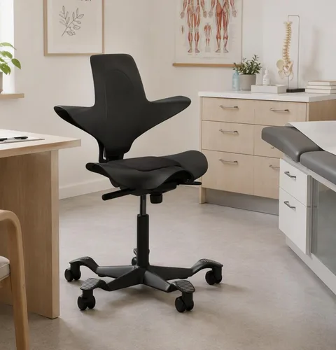 Vista 2 de HAG Capisco Puls - Silla de escritorio ajustable para sentarse a pie, marco negro, cojín parcial negro
