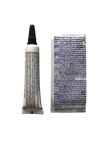Vista 4 de Polywatch Reparación plástica pulida/de acrílico de los vidrios del reloj 0.2 fl oz con el limpiador del paño de W