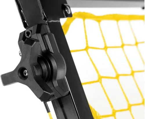 Vista 2 de SKLZ Entrenador de fútbol ajustable Pro Rebounder (6 x 2.5 pies), negro