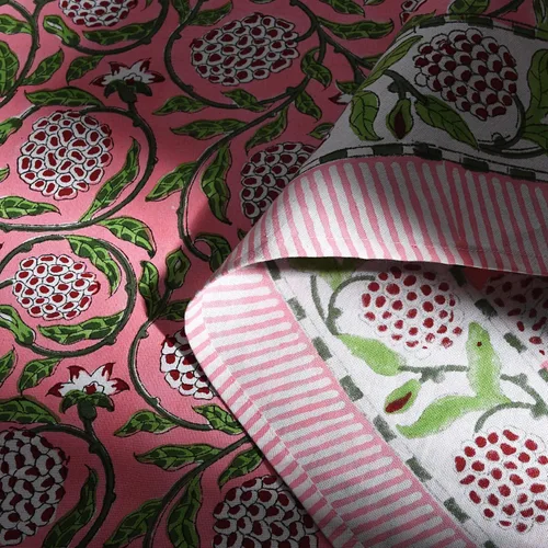 Vista 88 de Ridhi Mantel redondo estampado a mano color rosa flamenco 110 pulgadas 100%