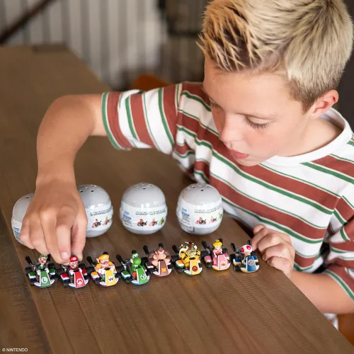 Vista 3 de TOMY Mario Kart Pull Back Racers - Juguetes de Mario de Nintendo que incluyen Mario, Luigi, Wario, Princesa Peach, Bowser, Toad y Yoshi - 10