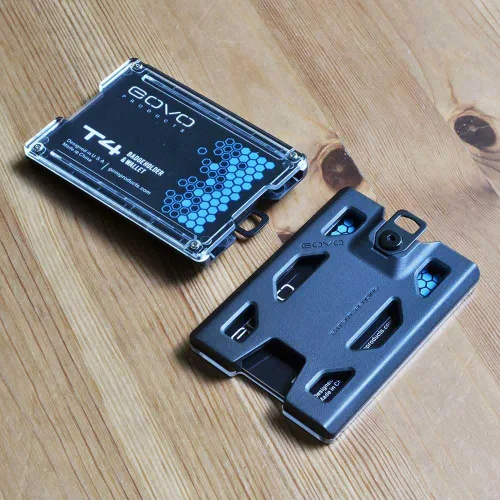 Vista 3 de GOVO T4 - Soporte para tarjetas de identificación, versión sin clip, de policarbonato duradero con capacidad para 1 a 4 tarjetas (negro)
