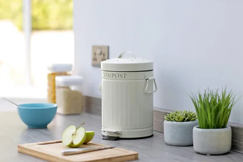 Vista 2 de KitchenCraft KCCOMPBIN - Papelera de cocina con pedal, metal, 3 litros, color crema
