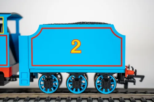 Vista 4 de Bachmann Trenes - THOMAS & FRIENDS LOCOMOTORA EDWARD con Ojos Móviles - Escala HO