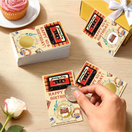 Vista 4 de Haizct 50 tarjetas rascadoras de feliz cumpleaños 40, juego retro para raspar de radio para amantes de la música, suministros de fiesta de regreso a