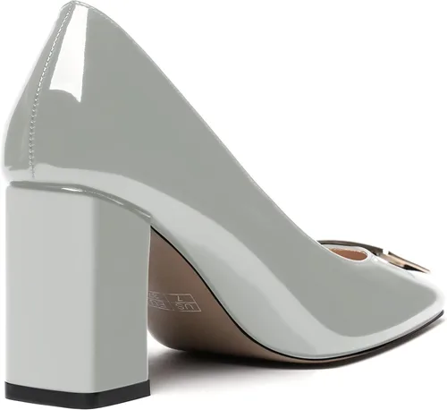Vista 5 de WAYDERNS Zapatos de tacón alto con hebilla de metal dorada para mujer, con puntera cuadrada, de 3 pulgadas, Oro