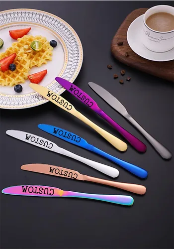 Vista 4 de Juego de cubiertos personalizado de acero inoxidable, cuchillo grabado, tenedores, cuchara, nombres personalizados se grabarán en tu vajilla, regalo