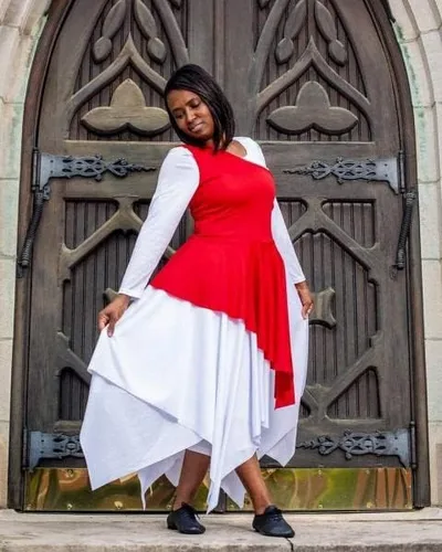Vista 4 de Danzcue Túnica asimétrica de baile de alabanza para mujer, vestido blanco no incluido