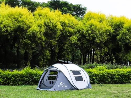 Vista 5 de Pop Up Tents for Camping 2-4 Person Waterproof Easy Up Setup Camping Tent 2 Big Doors Instant Family Blanco