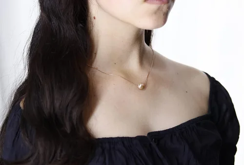Vista 6 de Collar de hija relleno de oro de mamá o papá, collar clásico de perlas blancas con mensaje significativo, listo para regalar