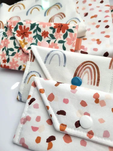 Vista 3 de Birth Control Case Sleeve with Snap Closure and Optional Keychain Clip -Arches or rainbows