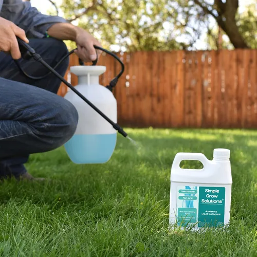 Vista 7 de Tensioactivo líquido, no iónico: acelera el rendimiento y la eficacia del fertilizante foliar y otras soluciones de césped y jardín, mejor